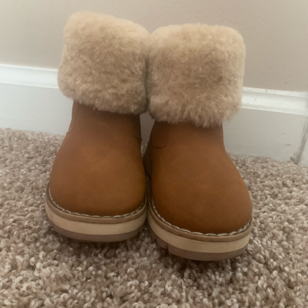 Toddler girl Zara boots
